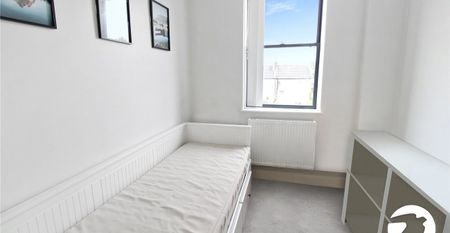 3 bedroom property to rent - Photo 3