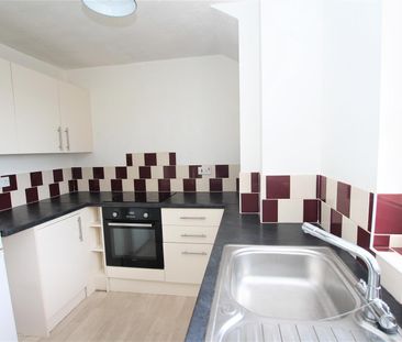 Balcombe Road, Peacehaven - Photo 4