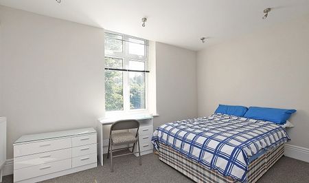Recently Renovated 5 Bedroom En Suite Home in Central Sheffield - Photo 5