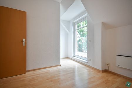 Schöne 4-Zimmer-DG-Maisonette am Lorenz-Bayer-Park mit zwei Balkonen - Photo 3