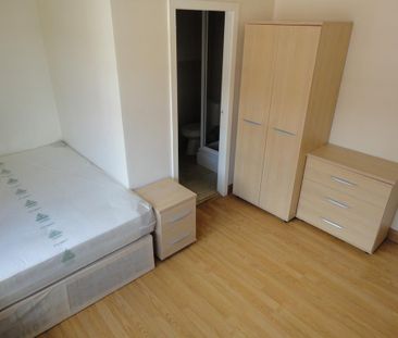 7 bedroom semi-detached house to rent - Photo 5