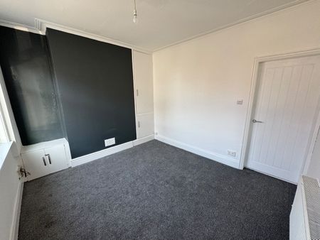 2 Bed End Terrace, Wyncroft Street, L8 - Photo 2