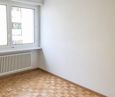 4 1/2-Zimmerwohnung im 2.OG mit herrlicher Aussicht - Photo 5