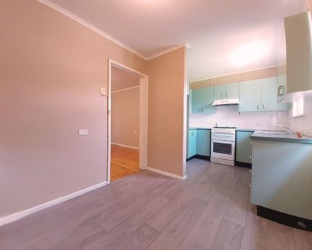 35 Feramin Avenue, Whalan, NSW 2770 - Photo 4