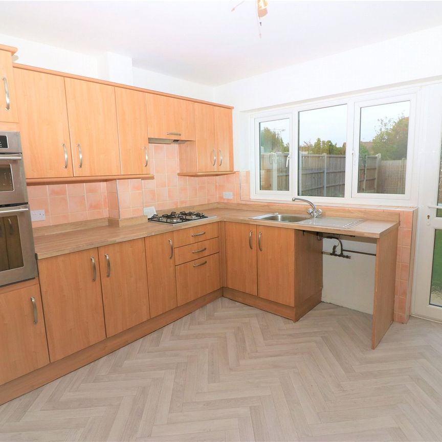 Butterys, Southend-on-Sea, Essex, SS1 3DT - Photo 1