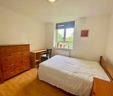 2 Bed Maisonette, Sherlock Court, NW8 - Photo 4