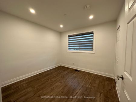 For Lease - 7 Resolution Crescent, Toronto, Ontario - Photo 5