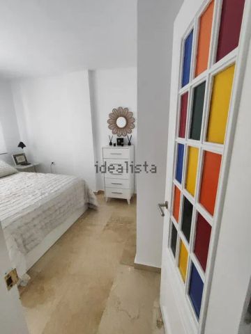 Alquiler de piso en Puerto de Estepona - Photo 3