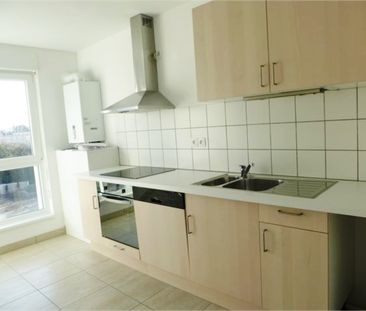 Location Appartement 3 pièces 73m² - Photo 2