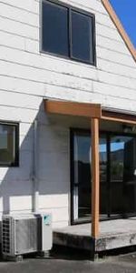 5 Bedroom home - Photo 4