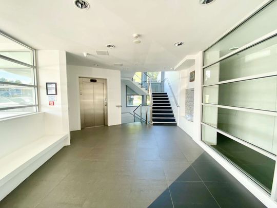 Modern 3-Bedroom Apartment ,BellaVista - Photo 1