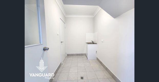 Family Home Double Storey 4 Beds, Study/Office Area & Large Backyard - Photo 1