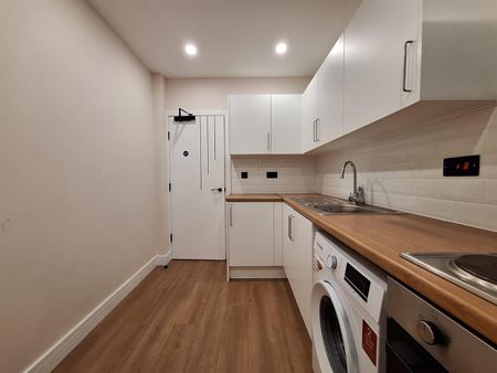 Brent Road, Southall UB2, London - Photo 3