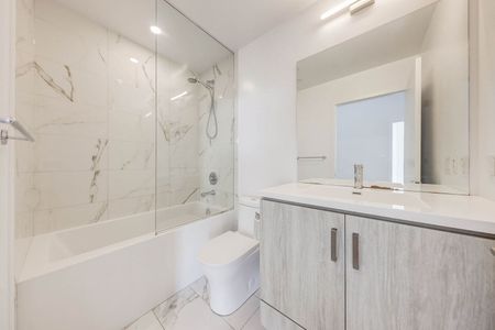 For Lease - 10 Honeycrisp Crescent Unit# 506, Vaughan, Ontario - Photo 2