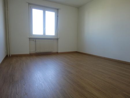 Kurzer Arbeitsweg? Wohnung neben Emmen-Center - Photo 2