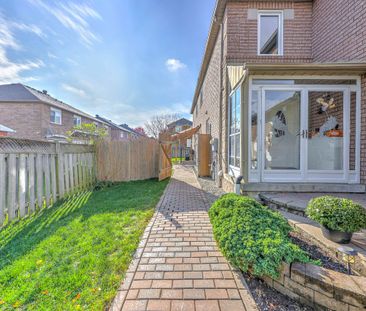 For Lease - 83 Formosa Drive, Richmond Hill, Ontario - Photo 5