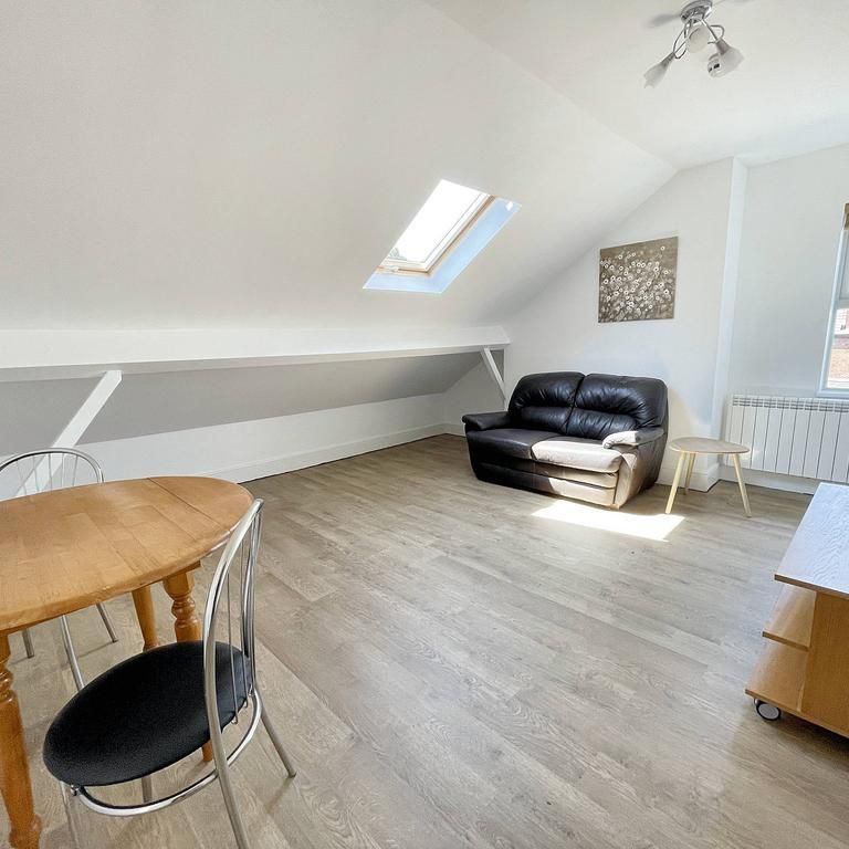 1 bedroom flat to rent - Photo 1