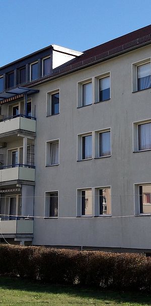 Gemütliche 2 Zimmer Wohnung Küche & Bad mit Fenster - Foto 1