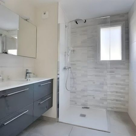 T3 - hauteur de Clermont, balcon, cave et garage - Photo 4