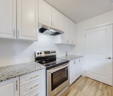 For Lease - 370 Red Maple Road Unit# 112, Richmond Hill, Ontario - Photo 6