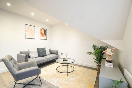 3 bedroom apartment to rent - Photo 2