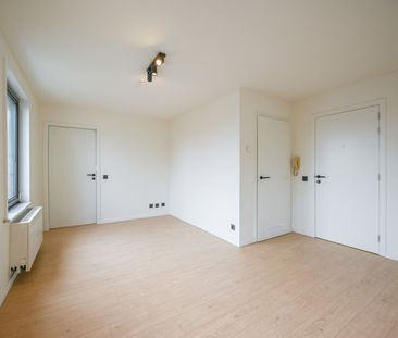 Volledig gerenoveerd éénslaapkamerappartement - Photo 5