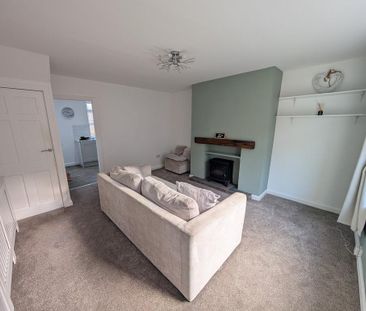 2 bedroom terraced house to rent - Photo 3