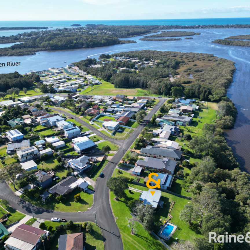 Waterfront Paradise - Photo 1