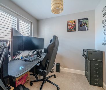 Waring Crescent, Aylesbury, Aston Clinton - Photo 6