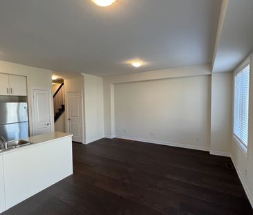 For Lease - 39 Mia Drive, Hamilton, Ontario - Photo 2