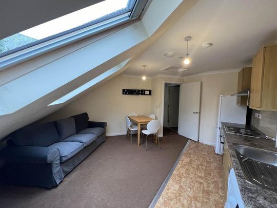 2 bedroom flat to rent - Photo 1