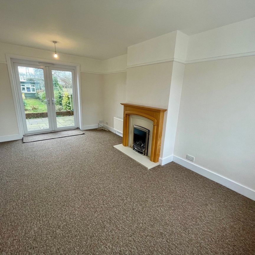 Causeway Crescent, Totton - Photo 1