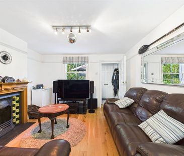 Crown Road, St Margarets, London, TW1, Twickenham - Photo 1