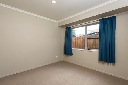 Executive Home In Desirable Papamoa - Photo 3