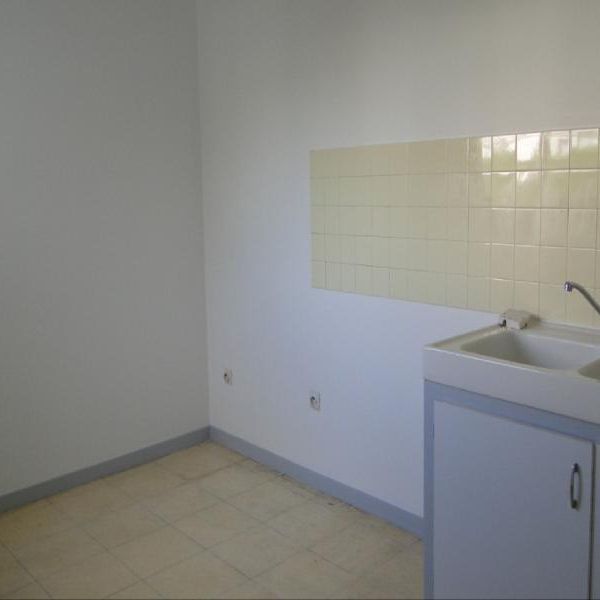 Location Appartement 1 pièce 33m² CLERMONT FERRAND 63000 - Photo 2