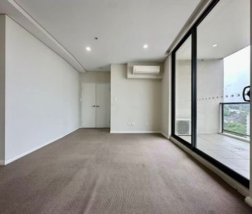Modern Two Bedroom Apartment with Entertainer’s Balcony - Photo 2