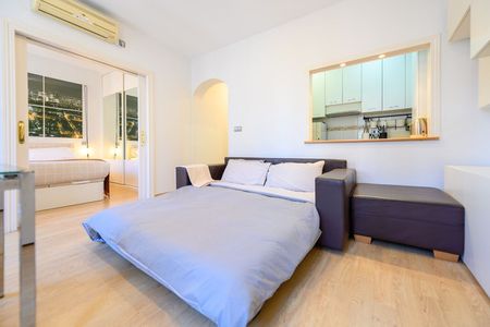 Calle de San Bernardo - Photo 3