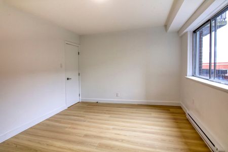 1 Cote-Sainte-Catherine - Photo 5