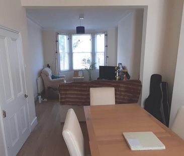 4 bedroom house to rent - Photo 1