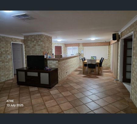 14 Pinewood Walk, Canning Vale, WA 6155 - Photo 3