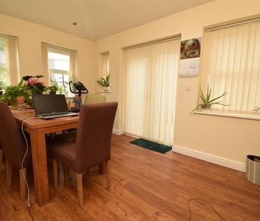 Cowslip Lane, Castleford - Photo 5