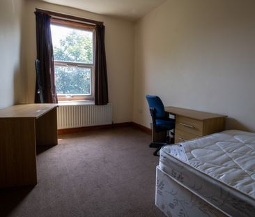 Chestnut Avenue, Hyde Park, Leeds, LS6 1AZ - Photo 1