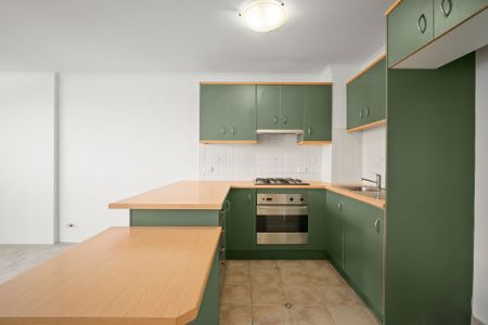 Modern 1 Bedroom Apartment with District Views - Photo 3