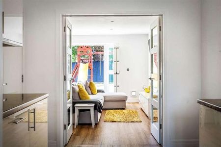 Four Oaks, Hurst Green, RH8 - Photo 4