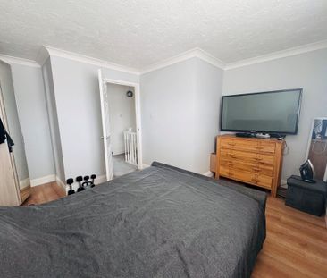 2 bedroom property to rent - Photo 3