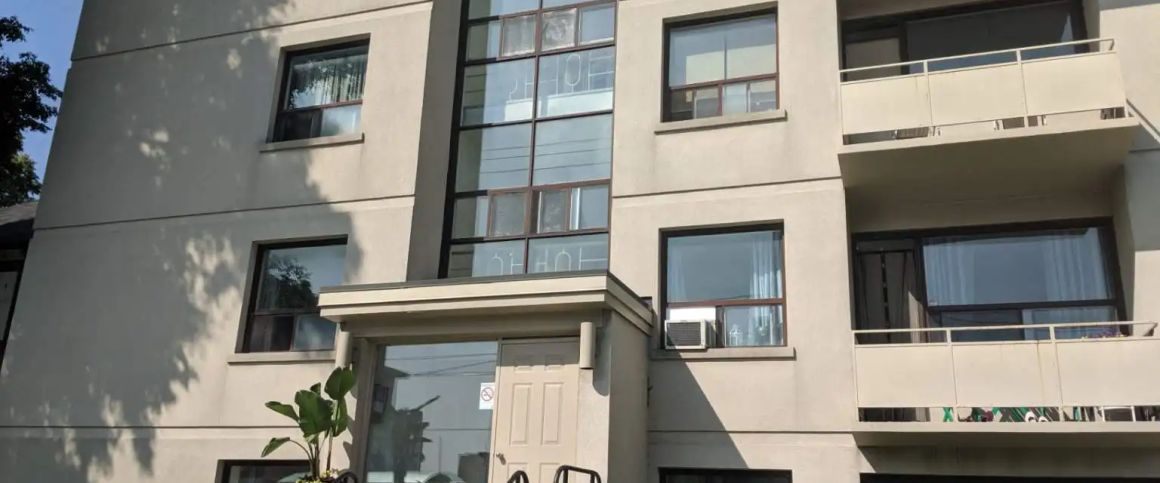 1106 Avenue Road — 1 Bedroom - Photo 1