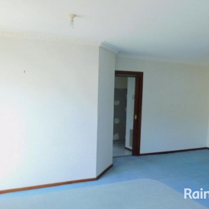 Contemporary Comfort and Everyday Convenience - Photo 1