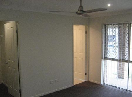 1 Van Beelen St - Photo 2