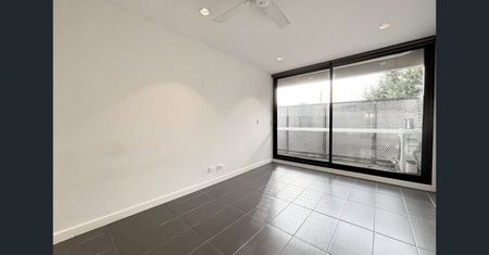 2 Bedroom Apartment in Prime Location! - Photo 5