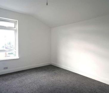 Bournemouth Park Road, Southend-on-sea, SS2 - Photo 2